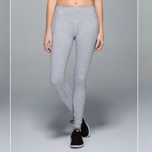 Lululemon Gray herringbone ruffle leggings size 6